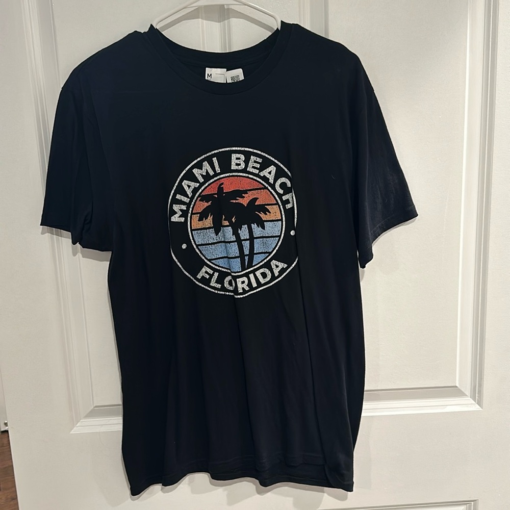 Miami Beach tee
